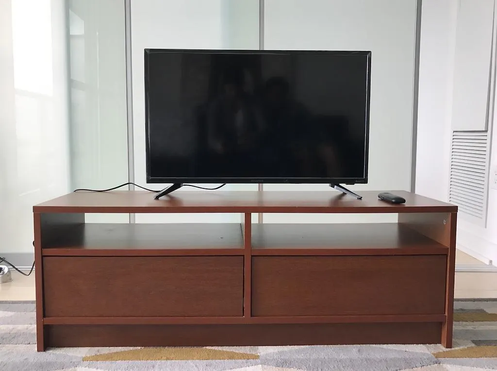 Bright 2 Bed Lakeview Suite Toronto